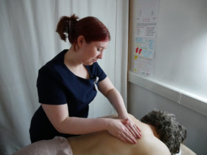 Ashley gives a NHS keyworker a head, shoulder and back massage